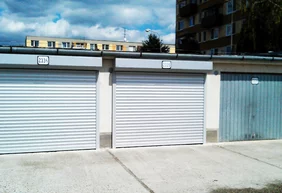 Garážové brány Rolldoor 77 Box Garážové brány Rolldoor 77 Box