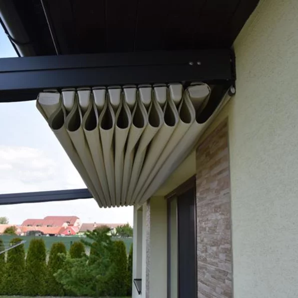 Hliníková pergola EVA proti dažďu Hliníková pergola EVA proti dažďu