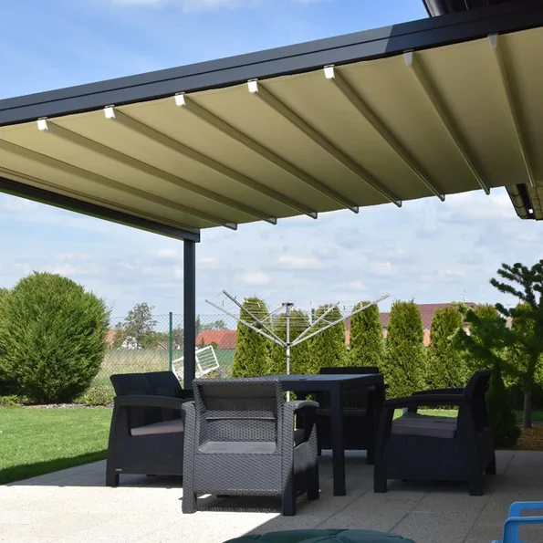 Hliníková pergola EVA proti dažďu Hliníková pergola EVA proti dažďu