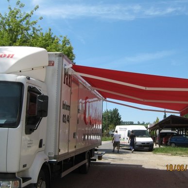 Markízy - typ Klasik - CANON - markíza upevnená na kamióne (CANON - markíza upevnená na kamióne)